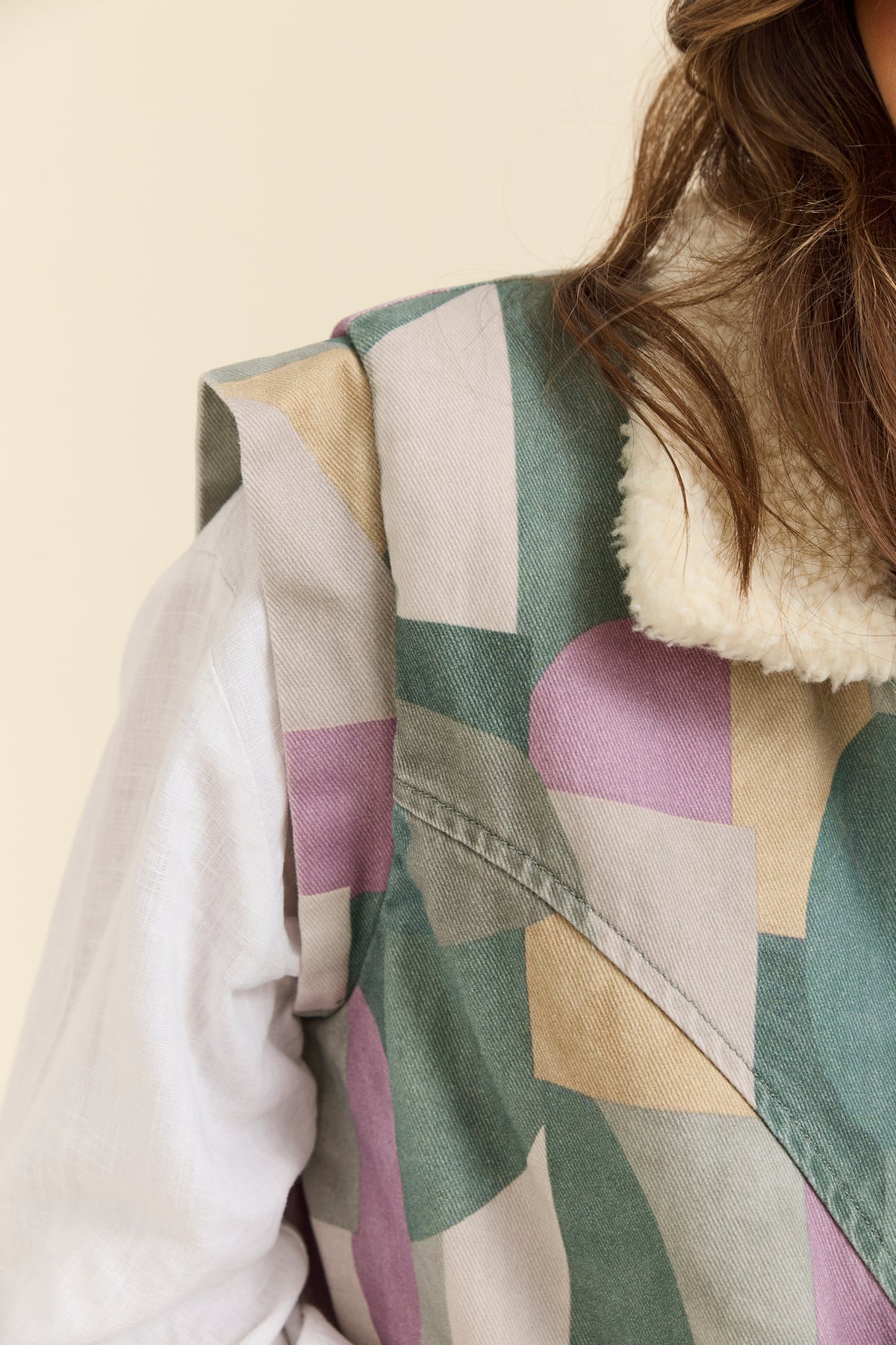 Crayons Vest Woman