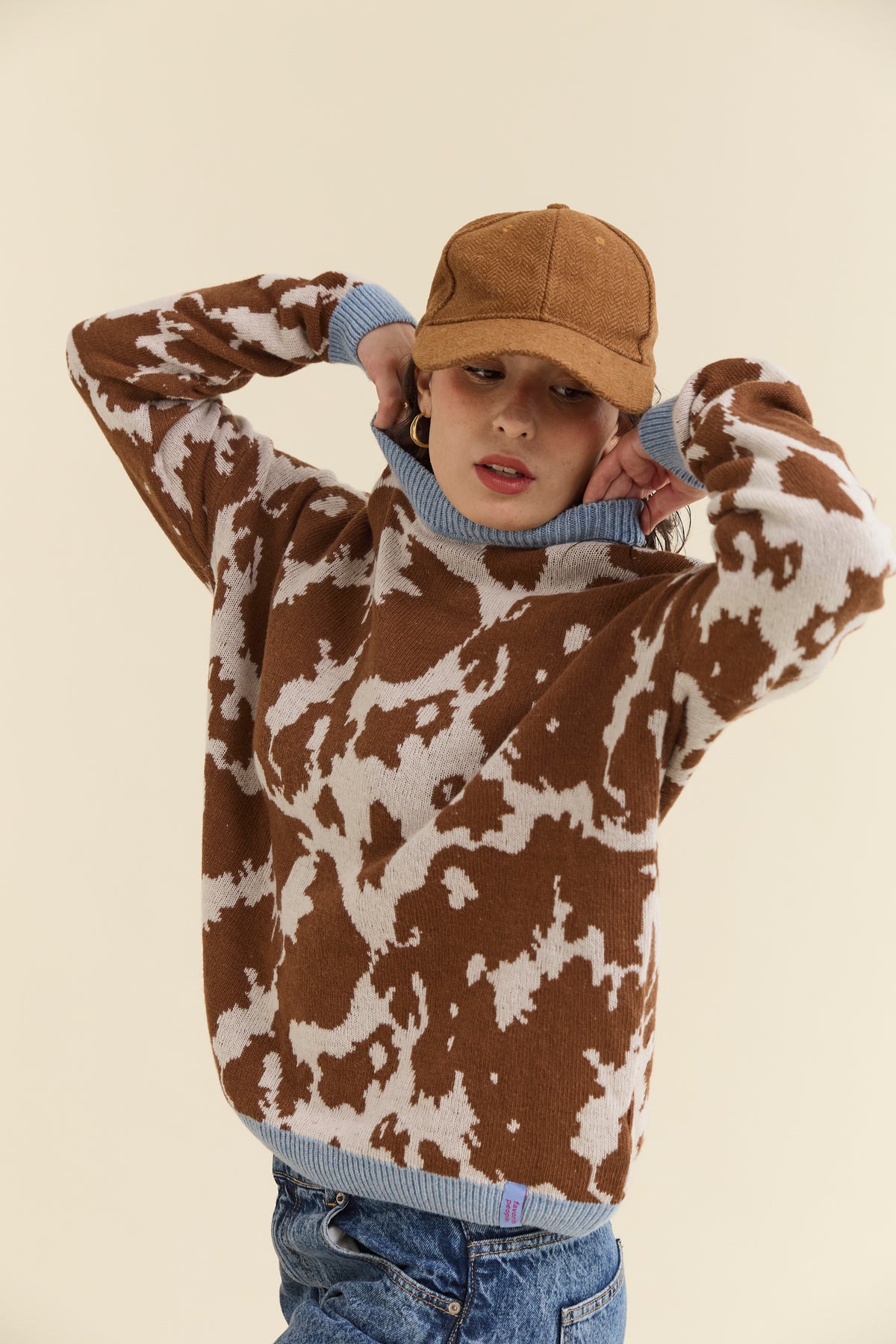 Picnic Sweater Woman