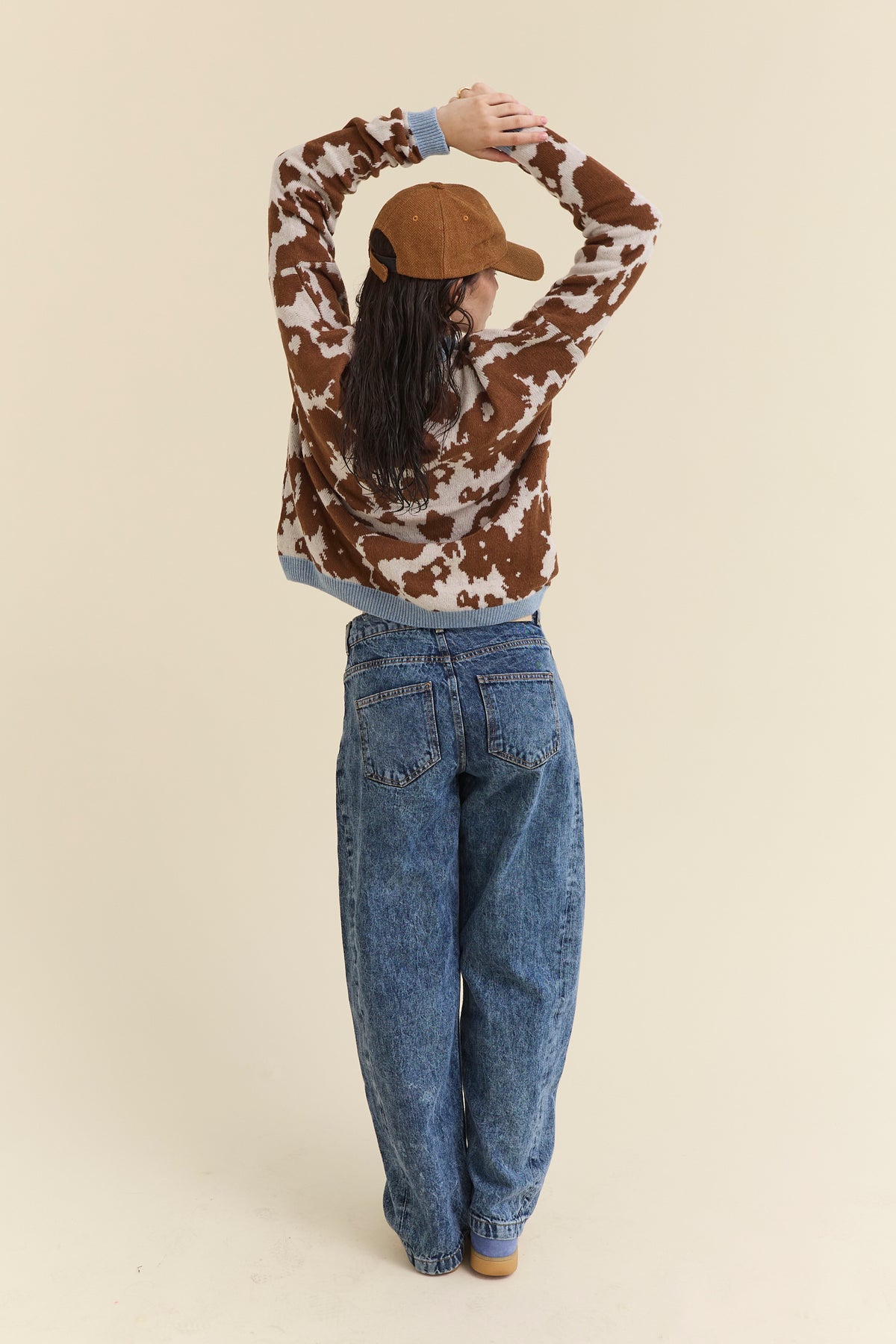 Picnic Sweater Woman