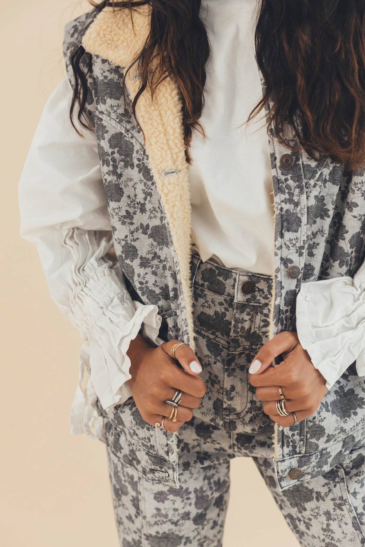 Golden Hour Vest Woman